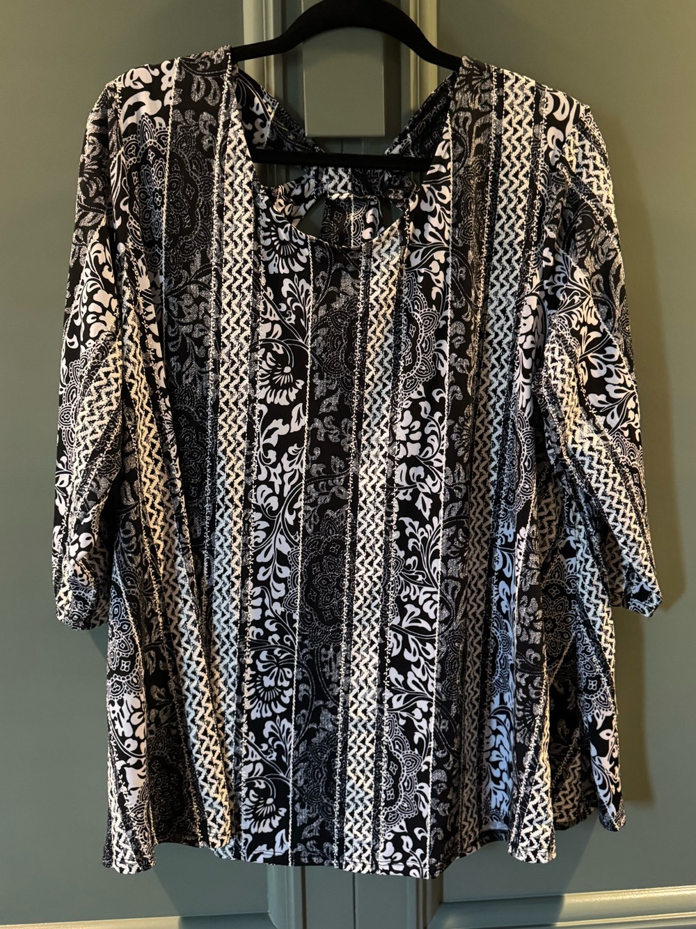 Roz & Ali Black and White Printed 3/4 Sleeve Top
